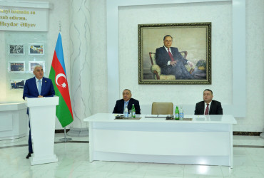 Pirallahı rayonunda “Konstitusiya və Suverenlik İli” çərçivəsində  “Tarix yazan lider: Müasir dövlətçilik fenomeni” mövzusunda  elmi-praktik konfrans keçirilib