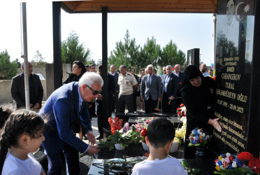 Antiterror əməliyyatları şəhidi Cahangirov Tural Qələmhüseyn oğlunun əziz xatirəsi yad edilib