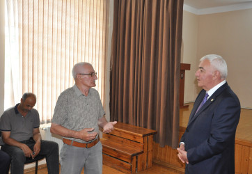 Pirallahı rayonunda səyyar qəbullar davam etdirilir