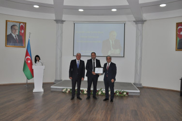 Pirallahıda “Konstitusiya və Suverenlik İli” çərçivəsində ağacəkmə aksiyası və  konfrans keçirilib