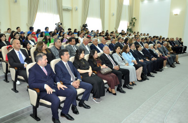 Beynəlxalq Ailə Gününə həsr olunan konfrans: “Ailəmiz - ən güclü dəyərimiz”