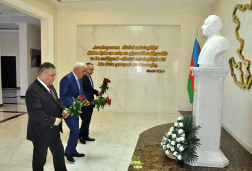 Pirallahı rayonunda “Konstitusiya və Suverenlik İli” çərçivəsində  “Tarix yazan lider: Müasir dövlətçilik fenomeni” mövzusunda  elmi-praktik konfrans keçirilib