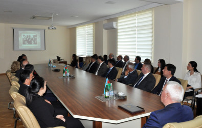 Pirallahı rayonunda görkəmli oftalmoloq alim Zərifə xanım Əliyevanın  103 illiyinə həsr olunmuş tədbir keçirilib