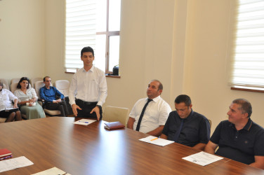 Pirallahı Rayon İcra Hakimiyyətində yeni tədris ili və  qarşıdan gələn əlamətdar tarixlərlə bağlı görüş keçirilib