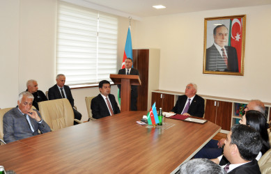 Pirallahı rayonunda “Şəhərsalma və Memarlıq İli” çərçivəsində  ağacəkmə aksiyası və “Heydər Əliyevin Azərbaycan memarlığında izi” başlıqlı elmi-praktik konfrans keçirilib