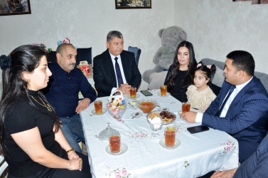“Dünya Azərbaycanlılarının Həmrəyliyi Günü” və “Yeni il” münasibətilə şəhid ailələri ziyarət olundu