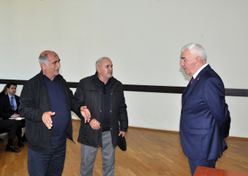 Pirallahıda səyyar qəbullar davam etdirilir