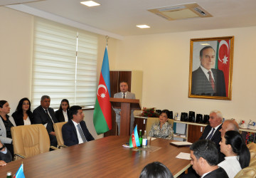 Pirallahı rayonunda yeni tədris ilinin başlanması münasibətilə  təhsil müəssisələrinin rəhbərləri və 2025–2026-cı tədris ilində yüksək nəticələrlə ali təhsil müəssisələrinə qəbul olunmuş məzunlarla  görüş keçirilib