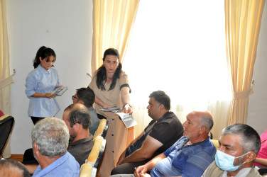 “İmmunizasiya və epidemioloji təhlükəsizlik: Yoluxucu xəstəliklərin profilaktikası və qarşısının alınmasında müasir yanaşmalar” mövzusunda maarifləndirici tədbir keçirilib