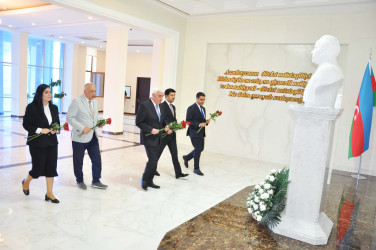 Dövlət qulluqçularının peşə bayramı günü qeyd edildi
