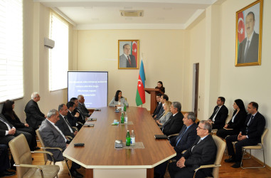 Pirallahı rayonunda  Dövlət idarəçiliyində, kütləvi informasiya vasitələrində Azərbaycan ədəbi dilinin düzgün tətbiq olunması məqsədilə maarifləndirmə tədbiri keçirilib