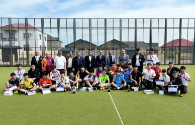 Pirallahı rayonunda Vətən müharibəsi şəhidlərinin xatirəsinə həsr olunmuş minifutbol turniri keçirilib