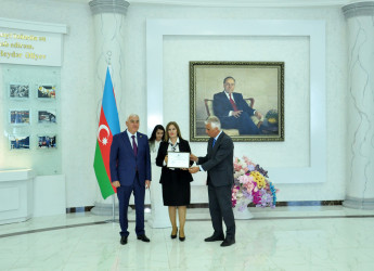 Pirallahı rayonunda Ulu Öndər Heydər Əliyevin anadan olmasının 103-cü ildönümünə həsr olunmuş ağacəkmə aksiyası və  “Heydər Əliyev–Xalqa həsr edilən ömür” başlıqlı tədbir keçirilib