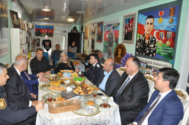 Vətən müharibəsi şəhidi Nəbiyev Elmar Elman oğlunun anım günü münasibəti ilə məzarı və ailəsi ziyarət olunub