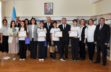 Pirallahı rayonunda “Konstitusiya və Suverenlik İli” çərçivəsində  “27 Sentyabr – Anım Günü”nə həsr olunmuş “Zəfər ruhu” adlı esse müsabiqəsi keçirilmişdir