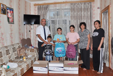 Pirallahıda şəhid övladları məktəbli ləvazimatları ilə təmin edilib