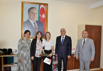 Pirallahı rayonunda yeni tədris ilinin başlanması münasibətilə  təhsil müəssisələrinin rəhbərləri və 2025–2026-cı tədris ilində yüksək nəticələrlə ali təhsil müəssisələrinə qəbul olunmuş məzunlarla  görüş keçirilib