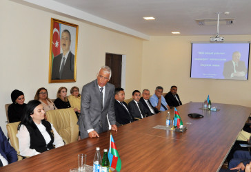 Ulu Öndər Heydər Əliyevin ilk dəfə siyasi hakimiyyətə gəlişinin ildönümünə həsr olunmuş “Milli inkişaf yolunun başlanğıcı” mövzusunda dəyirmi masa keçirilib