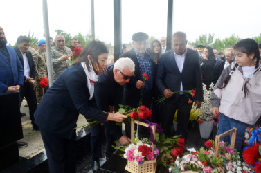 Antiterror əməliyyatları zamanı şəhid olmuş kiçik leytenant Tural Cahangirovun əziz xatirəsi ehtiramla anıldı